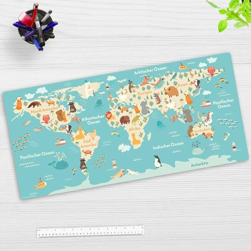 Schreibtischunterlage für Kinder und Erwachsene – “Weltkarte in Deutsch mit vielen Tieren“ – aus erstklassigem Vinyl (Kunststoff) – 84 x 40 cm – Rutschfeste Schreibunterlage – Made in Germany