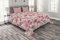 ABAKUHAUS Shabby Chic Tagesdecke Set, Spring Garden Roses, Set mit Kissenbezügen Waschbar, für Doppelbetten 220 x 220 cm, Pink