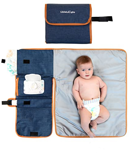 Matelas à langer nomade – Tapis de voyage pour bébé - Pochettes de rangement pour les couches, crèmes, mouchoirs, etc. - Facile à nettoyer et étanche – Un cadeau pratique pour une fête prénatale