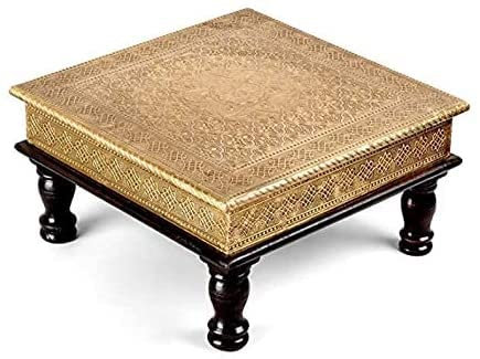 Aakrati Devyom 15 x 38,1 x 16,5 cm Messing und Holz Indischer Chowki Niedriger Hocker Ottomane Bajot Tempelhocker Goldener niedriger Hocker indische Möbel Fußhocker Niedriger Tisch
