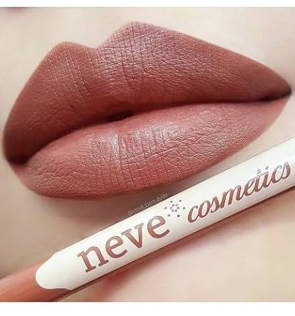 Neve Cosmetics Pastello Labbra dal colore pieno e coprente | Cappuccino