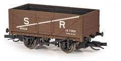 Peco - TT:120 Gauge - 7 Plank Open Wagon - SR Livery (TTR-7002S)
