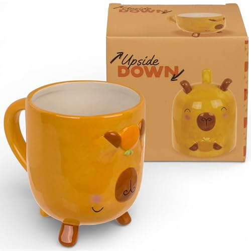 MIJOMA Upside-Down-Mug Kopfüber-Tasse – Lustiger Kaffeebecher aus Keramik – Umgedrehter Henkelbecher für Kaffee & Tee – 500 ml (Capybara)