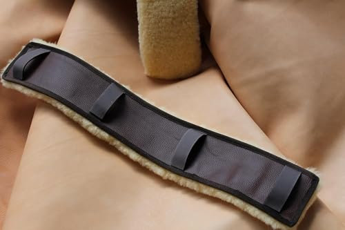 Förster-Fellnest Spezial Gurtschoner, Bauchgurtschoner, Gurtunterlage aus echtem Lammfell mit zusätzlichem Lederrücken - riesige Größenauswahl für Kurzgurt bis Langgurt