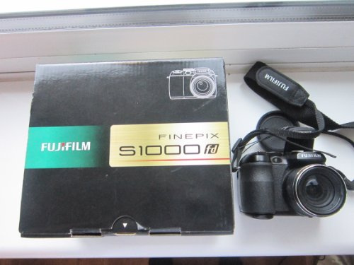Fujifilm FinePix S1000fd Digital Camera - Black (10.0MP, 12x Optical Zoom) 2.7 inch LCD