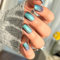 AKOFIC 24 Stück Press on Nails Kurz, Eckig Nägel Zum Aufkleben French, Fake Nails Chrome Glitzer Design, Full Cover Kunstnägel Fingernägel mit Klebepads für Frauen und Mädchen