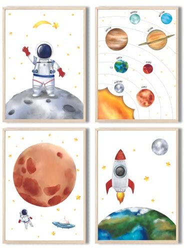 MeinBaby123® Kinderzimmer Poster Astronaut | 4er Set Poster DIN A4 | Weltall Raketen Planeten | Kinderzimmer Deko Mädchen Junge | Babyzimmer | Wandposter Premium (Astronaut V4)