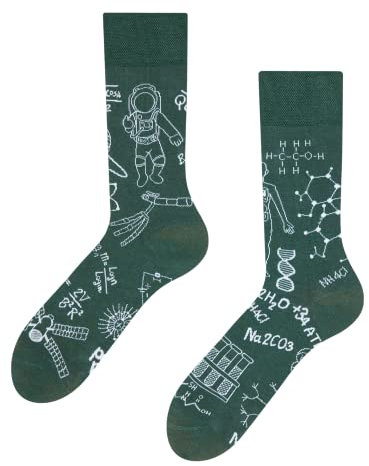 Dedoles Socken Unisex Damen Herren & Kinder Baumwolle viele lustige Designs 1 Paar Geschenk links rechts verschieden, Farbe Grün, Motiv Physik gegen Chemie, Gr. 39-42