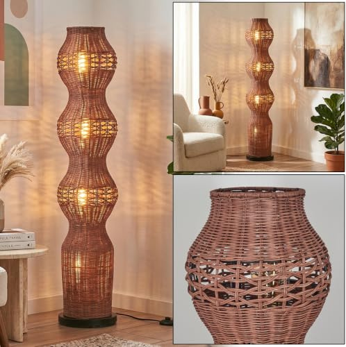 HOFSTEIN Stehleuchte Cardeira, Stehlampe im skandinavischen Design, Boho-Style mit Schirm aus Ratten in Braun und Lichteffekt, E27, Höhe 111 cm, Fußschalter - Wohnzimmer, Schlafzimmer, Esszimmer, Flur