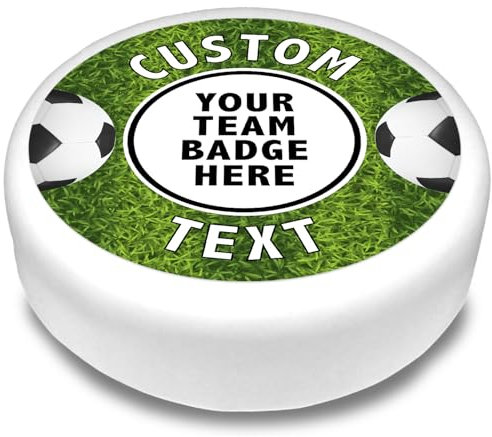 Cakeshop Runde Personalisierte Essbare Tortendekoration Mit Gras Fußballfeld Rand | Personalisieren Sie Bild & Name | Für Geburtstage & Feiern | Mehrere Formen & Größen | Zuckerguss & Oblatenpapier