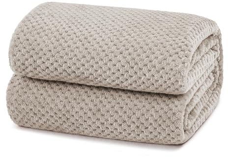 Yebeda Kuscheldecke Flauschig Decke Fleecedecke 220x240 cm, Kamel | Superweiche und Warme Sofadecke, Kuschelige Tagesdecke mit Waffelmuster, Wohndecke für Sofa, Couch und Bett
