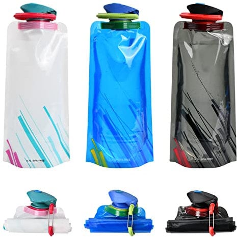3 Pièce Bouteilles d'eau Pliables Portable Sac d'eau en Plastique Bouteille d'eau Réutilisable Flexible Pliable Avec Crochet Bouteille de Sport Pliable pour Randonnée, Aventures, les Voyages, 700ML