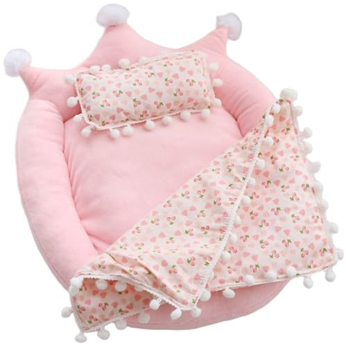 Grtheenumb Cama de Juguete, Cama para muñecas, Lindo Juguete en Forma de Corona con Almohada y Manta con patrón de Cereza para muñecas de 20 cm, Accesorios para casa de