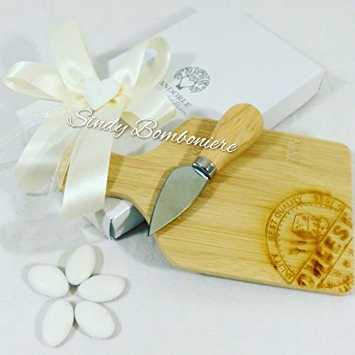 Sindy Bomboniere Bomboniera per Matrimonio Anniversario sposi Tagliere in Legno per Formaggi + coltellino (Kit confezionamento)