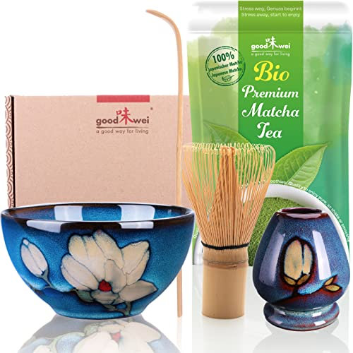 Goodwei BIO Matcha aus Japan im Matcha-Set komplett mit hochwertiger Matcha Schale aus Keramik, Matcha Besen und Besenhalter | Geschenkset für Teezeremonie (Magnolia)