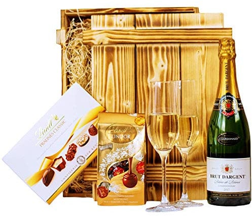 Geschenkset Nizza | Geschenkkorb gefüllt mit Sekt Brut Chardonnay, Lindt Pralinen & Holzkiste | Schokoladen Präsentkorb für Frauen & Männer zu Weihnachten, Geburtstag, Dankeschön