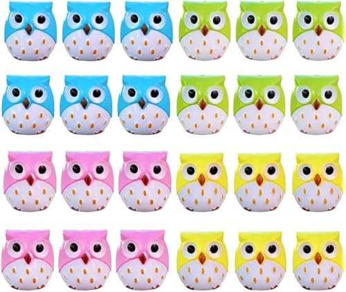 LATERN 24 Stück Mini Eulenspitzer, 4 Farben Neuheit Zwei Löcher Bleistiftspitzer mit Behälter für Kinder Studenten Geburtstags Geschenke Partytütenfüller (4,5 x 4,3cm)