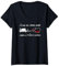 Femme je suis une femme simple j'aime la moto et l'apéro T-Shirt avec Col en V