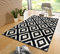 Hanse Home Teppich Raute – Wohnzimmerteppich Kurzflor Skandi Rauten Muster Modern Velours Teppich für Esszimmer, Wohnzimmer, Kinderzimmer, Flur, Schlafzimmer, Küche – Schwarz Creme, 80x150cm