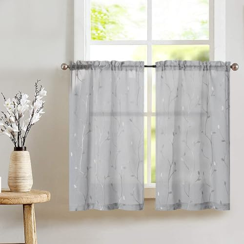 Vangao Voile Scheibengardinen Küche Modern Grau Gestickt Bistrogadine 2er Set 65Bx90Hcm mit Stangendurchzug Landhaus Gardinen kurz Küchengardinen für Badezimmer Wohnwagen Klein Fenster