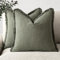 Foindtower Dekorative Leinen-Kissenbezüge im Boho-Stil mit Fransen, Landhaus-Kissenbezug mit Quasten, weich, für Couch, Sofa, Bett, Wohnzimmer, Inneneinrichtung, 2 Stück, 45,7 x 45,7 cm, Olivgrün