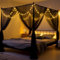 Anmas Home Moskitonetz, Betthimmel mit 20 m LED-Stern-Lichterkette für Doppelbett, schwarzes Netz, vier Eckpfostenvorhänge, Bettdrapierung, elegantes Moskitonetz