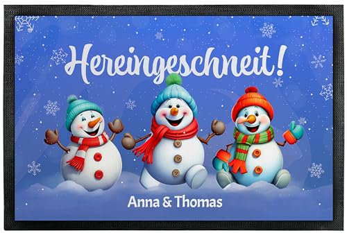 True Statements Lustige Weihnachts-Fußmatte personalisiert mit Wunschtext „Hereingeschneit!“ – Schneemänner-Motiv - für Innen & Außen – rutschfest –Deko - Geschenke Weihnachten (60 x 40 cm)