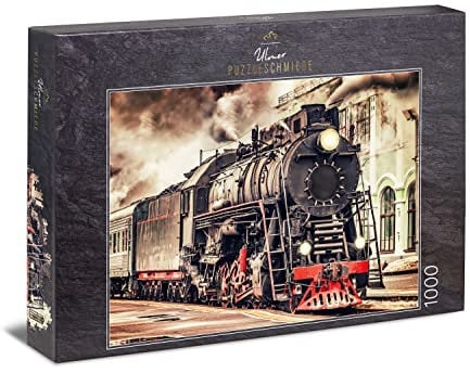 Ulmer Puzzleschmiede - Puzzle „Railroad“– Klassisches 1000 Teile Puzzle – Eisenbahn-Motiv Einer historischen Dampflokomotive - Zug bei der Einfahrt in den Bahnhof