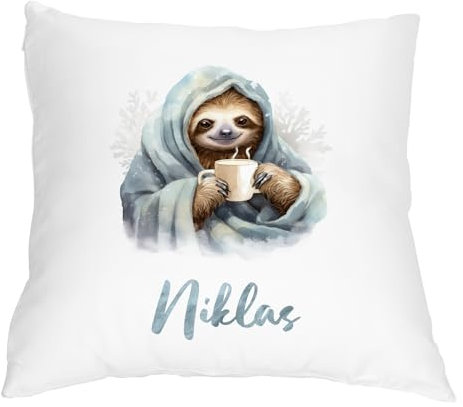 Kuschel-Kissen personalisiert Faultier-Motiv im Comic-Stil (Coffee im Winter) | mit Wunschname Bedruckt | Witziges Dekogeschenk | 40 x 40 cm