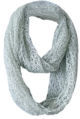 FAIRYGATE Infinity Scarf Soft Thick Ladies Scarves Neck Wrap Circle Loop Scarfs for Women