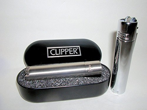 Solide Metall Flint Ignition Clipper Feuerzeug White Farbe - Brushed Chrome Finish - Kommt in Embossed Presentation Tin - durch MV-Shop Ltd