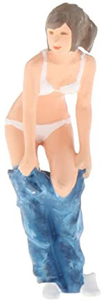 Miniatures Mini 1/64 Scénario peint sur mesure Personnages Figures Résine Figure Diorama Garage Modèle miniature Accessoires de décoration (Couleur : fille)