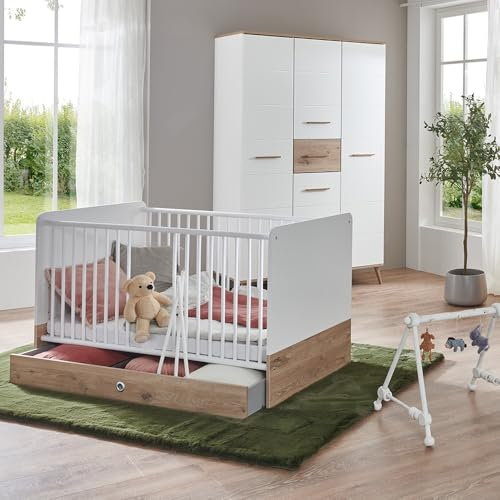 Lomadox Babyzimmer Set Gitterbett 70x140 cm Liegefläche Schlupfsprossen Kleiderschank weiß mit Eiche skandinavisches Design