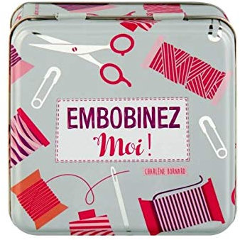 Derrière la porte Nähkästchen (gefüllt) Spulen Sie mich !