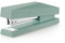 Miquelrius - Grapadora de oficina, Compatible con grapas 24/6, Capacidad para grapar hasta 20 hojas, Diseño ergonómico, Tamaño 122 x 60 x 76,5 mm, Ideal para uso diario en oficinas, Color verde