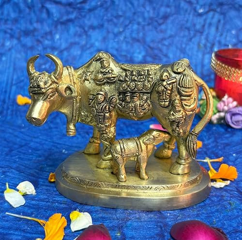 Kartique Kamadhenu aus Messing, die Wunschkuh mit Bhagwan-Gravur, Idol, Surabhi-Statue für Heimdekoration, Vastu, Feng Shui, Glück, Ehepaar, Geschenk, goldfarben, Höhe 8,9 cm