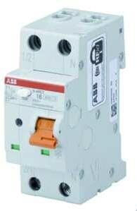 ABB S-ARC1 C16 AFDD + LS – Fehlerlichtbogen-Schutzeinrichtung 16 A, C-Charakteristik, 1P+N, 6 kA, 2TE, Brandschutzschalter mit Leitungsschutz für Hutschiene 2CSA255901R9164