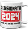 STAMPATEK Tazza Regalo pensione donna 2024, tazza pensionata, Idea Regalo Tazza Pensione, collega Regali pensione gadget Tazza Collega Pensionante, pensionamento donna Colazione Portapenne Scrivania