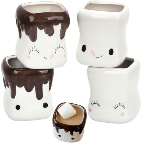 Lot de 4 tasses décoratives en chocolat chaud avec visage souriant. Le chocolat chaud précieux assaille les tasses amusantes de l'eau du chocolat chaud 160 ml
