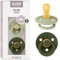 BIBS Colour Schnuller 2er-Pack, BPA-frei, Kirschform Nippel. Naturkautschuk/Latex, Hergestellt in Dänemark. Größe 2 | 6+ Monate | 2-Pack, Sage/Hunter Green