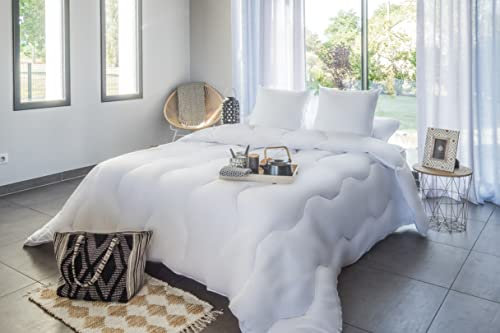 Blanrêve - Couette très Chaude Anti Acariens - Maxi Confort et Gonflante - Pour lit de 2 personnes - Blanc - 260x240 cm - Fabriqué en France
