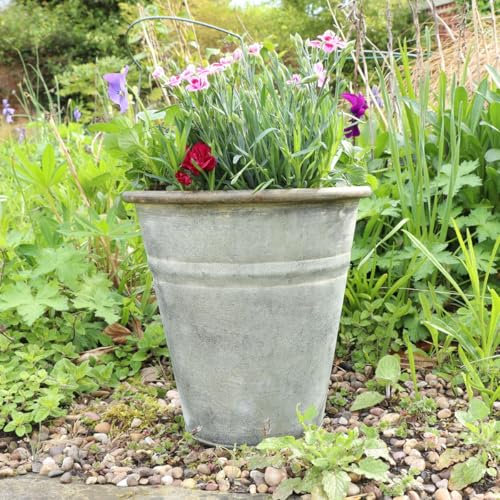 Melody Maison Rustic Grey Metal Bucket Planter Pot
