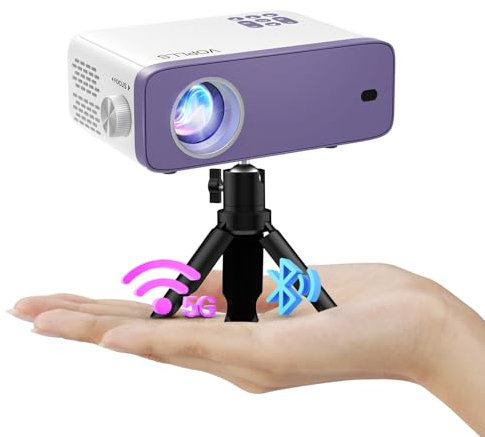 Mini Beamer, VOPLLS 18000L WiFi Bluetooth Beamer Full HD 1080P Unterstützt, Tragbar Video Projektor mit 50% Zoom, Heimkino Beamer für Handy, Tablet/Laptop/PC/TV-Box, HDMI, USB, AV(Stativ inklusive