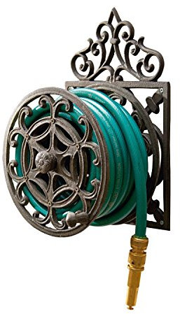 Loberon Schlauchabroller Trelly, mit leichtgängiger Handkurbel, ornamentale Ausarbeitung, Antik-Finish, dekorativer Ordnungshelfer, Gartenhelfer, Gartenzubehör, Gusseisen, antikbraun