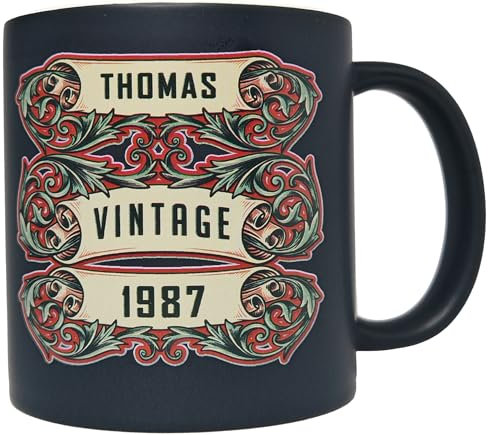 Klassek Personalised Vintage Style Coffee Mug, Your Name and Year Black Ceramic, Decorative Scroll Design