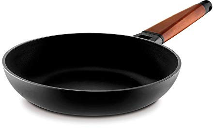 CASTEY - Sartén de Inducción Castey, Modelo 5-26, Tamaño 26 cm, Aluminio y Mango de Madera de Cedro, Revestimiento Antiadherente, sin PFOA, Base Full Induction, Apta para Todas las Cocinas