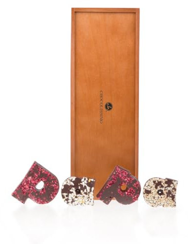 CHOCOLISSIMO - Papa Geschenk - Schokolade Geschenk für Vater, zum Vatertag, Geburtstag, Weihnachten - Buchstaben aus Zartbitterschokolade in Holzbox, süßes Geburtstagsgeschenk, Dankeschön Geschenkidee