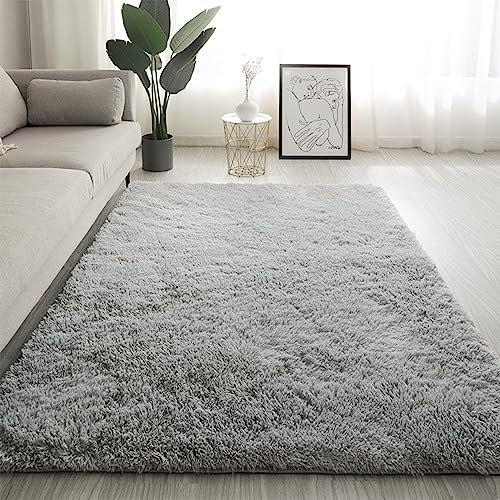 Swsen Tapis Salon Shaggy Longs Super Doux - Tapis Shaggy Moelleux Dessous Antidérapant - Tapis Chambre Moderne Lavable à Poils Longs 120 x 180 cm, Gris Argent