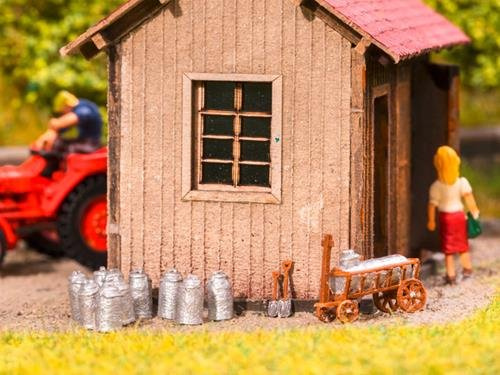 Noch Dairy Farming Set
