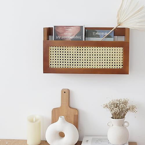 MOIUCUN Revistero montado en la pared con rejilla de ratán de polietileno, tamaño 44 x 24 x 10 cm, soporte para periódicos, organizador de pared para entrada, salón, sala de espera, habitación de los